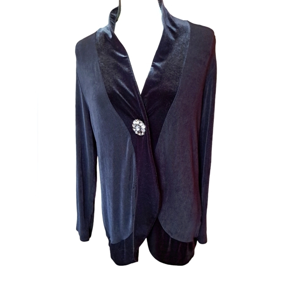 Chico's sz 1 small tuxedo holiday black velvet jacket. One button rhinestone